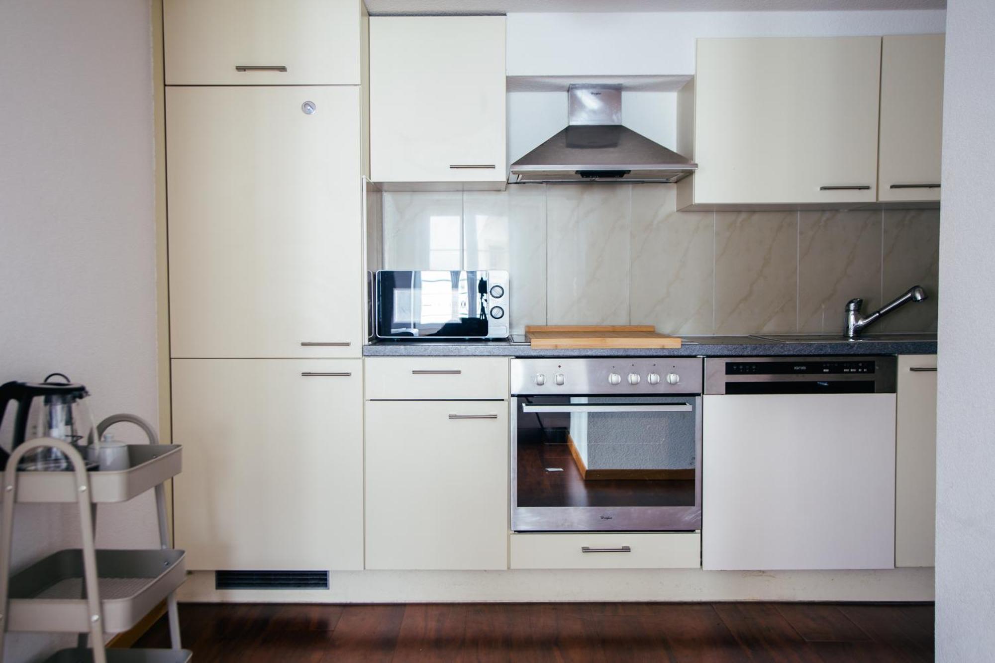 Nimbuzzz Apartments Unterseen Εξωτερικό φωτογραφία