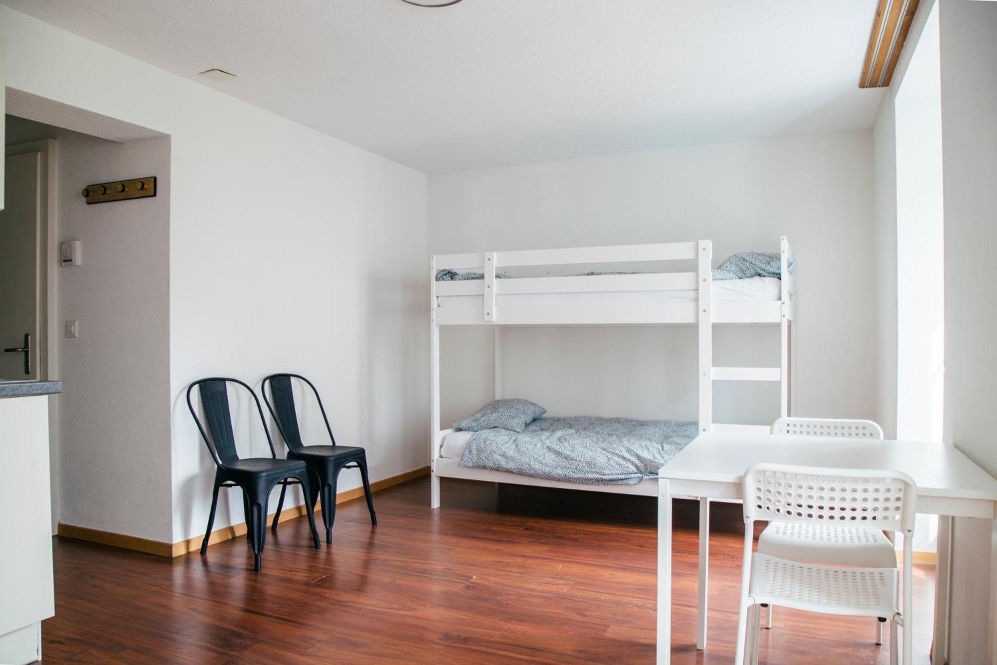 Nimbuzzz Apartments Unterseen Εξωτερικό φωτογραφία