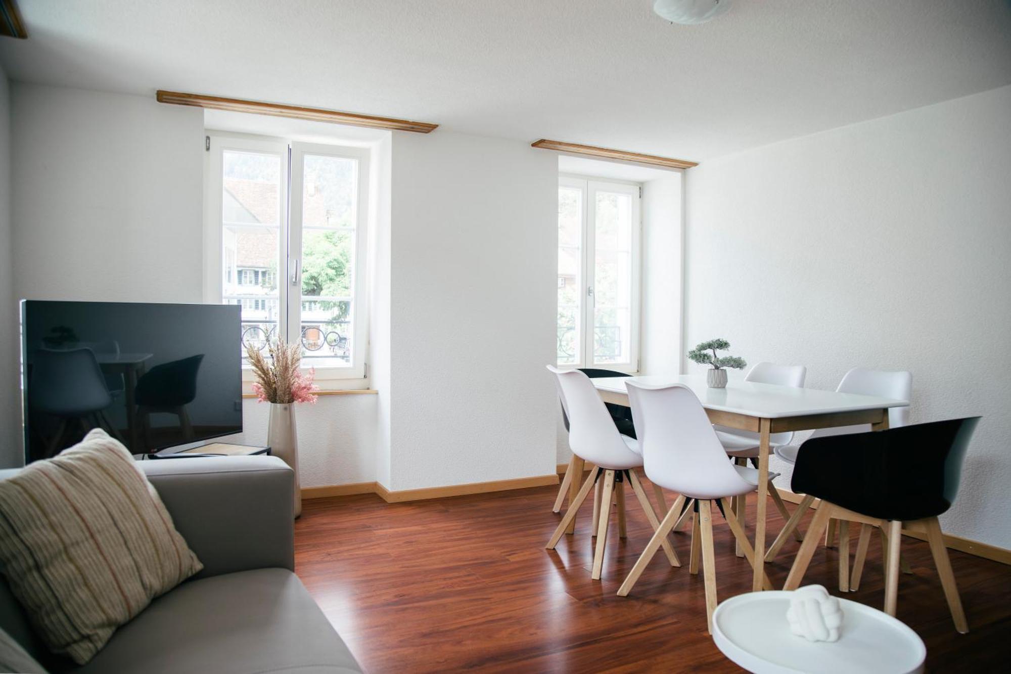 Nimbuzzz Apartments Unterseen Εξωτερικό φωτογραφία