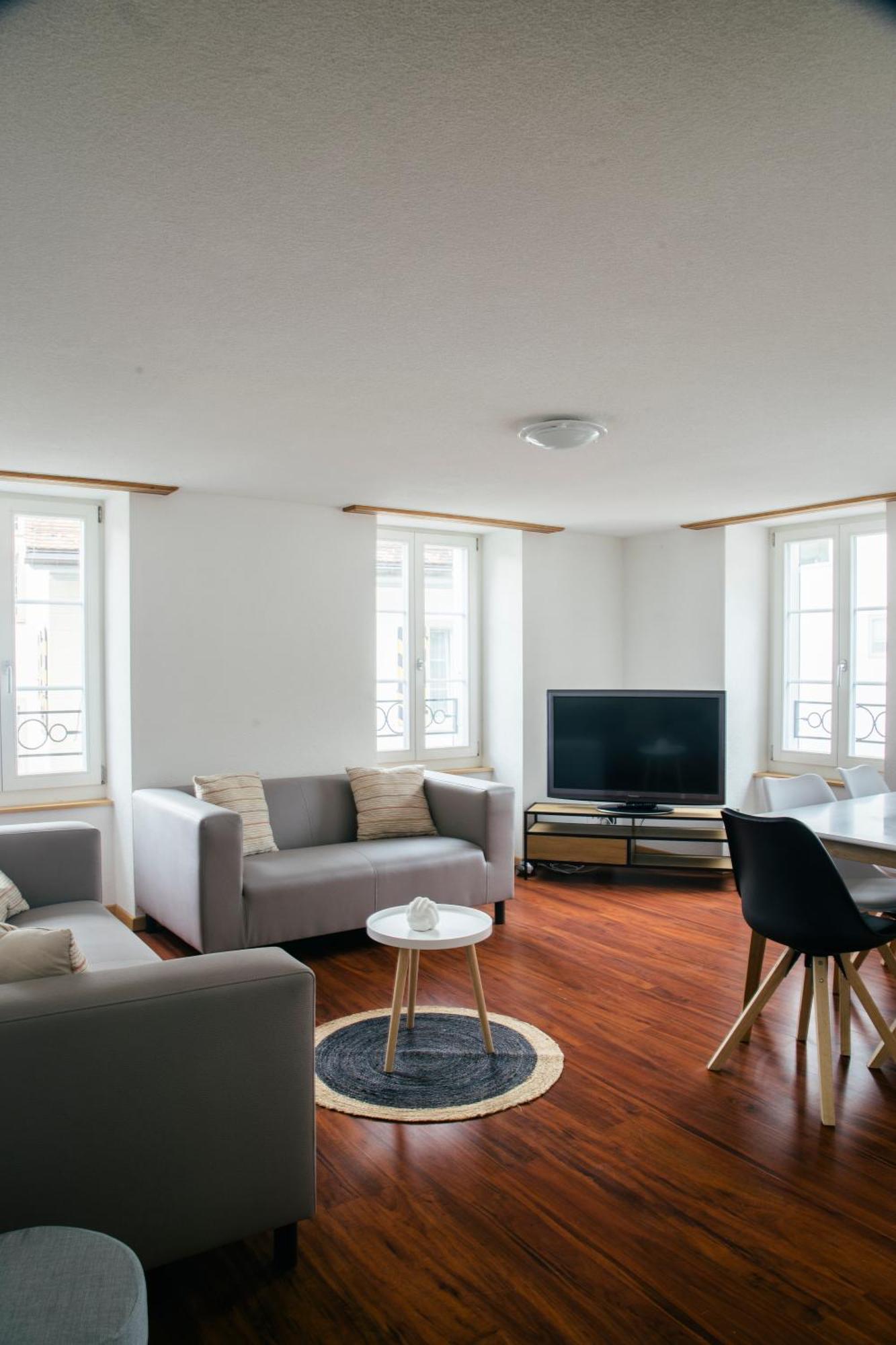 Nimbuzzz Apartments Unterseen Εξωτερικό φωτογραφία