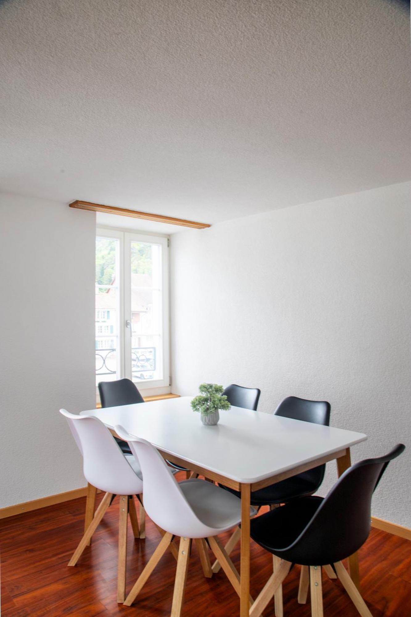 Nimbuzzz Apartments Unterseen Εξωτερικό φωτογραφία