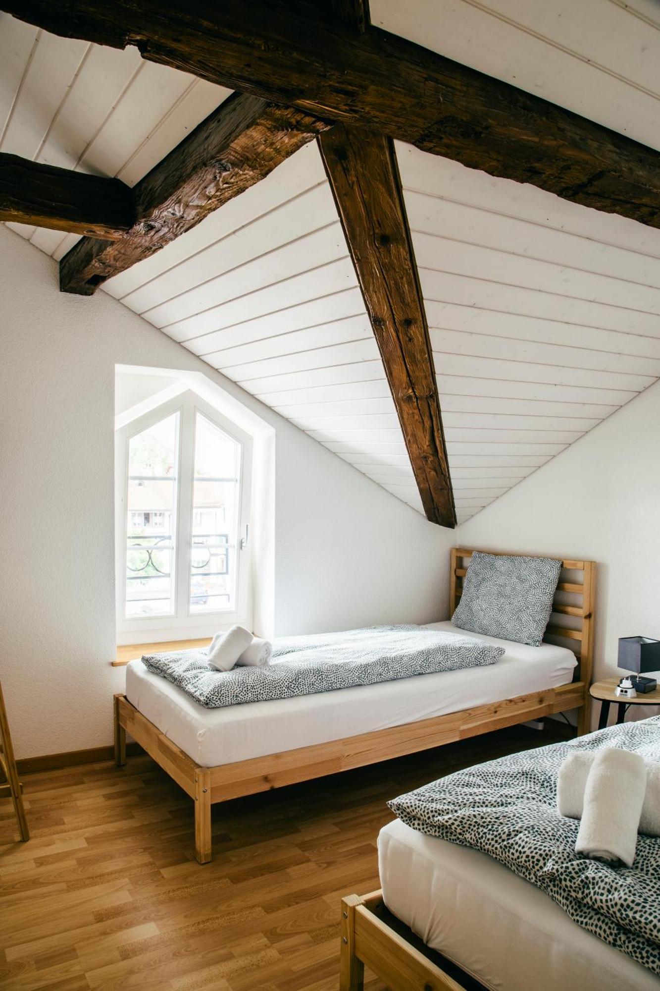 Nimbuzzz Apartments Unterseen Εξωτερικό φωτογραφία