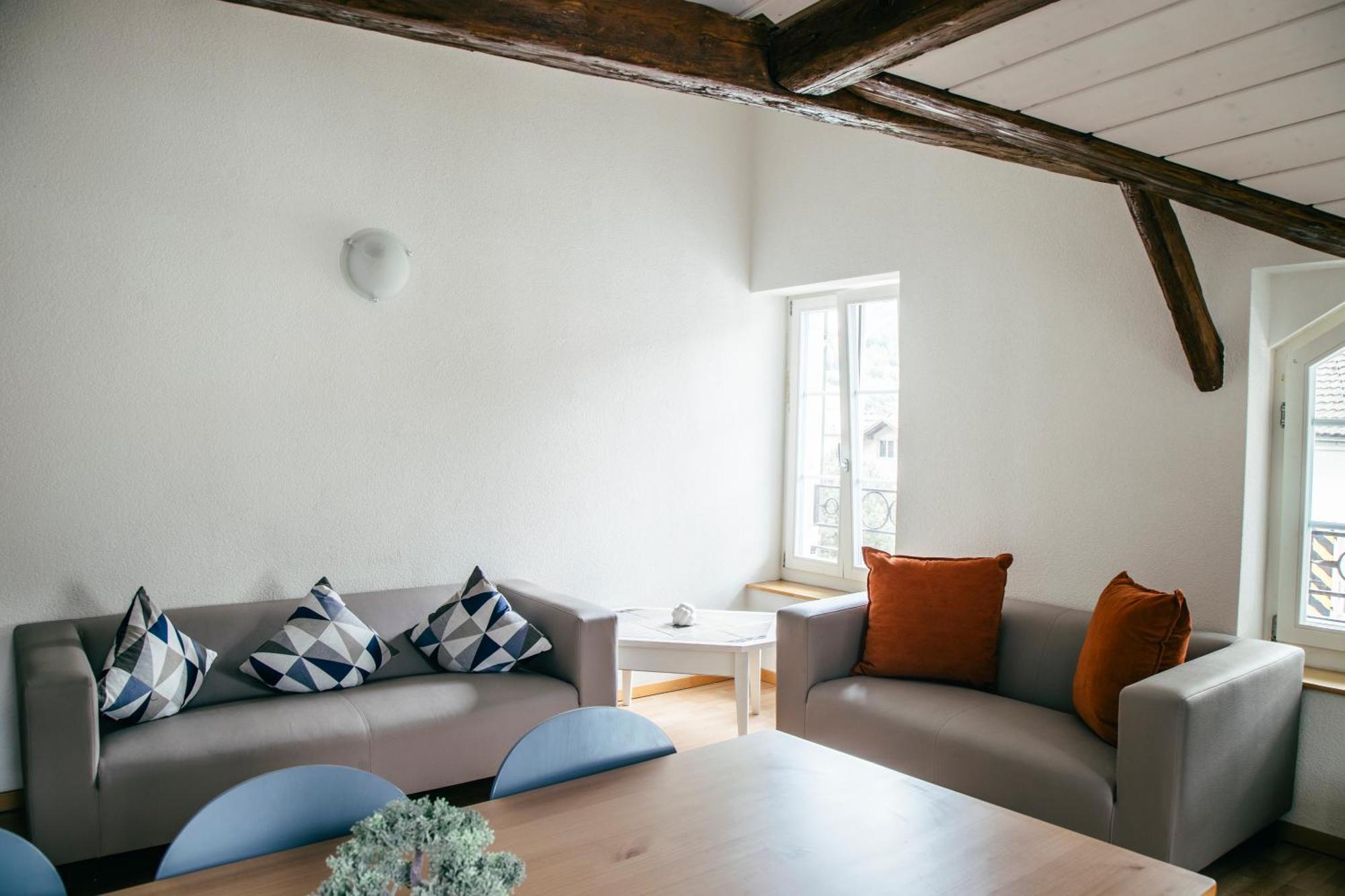 Nimbuzzz Apartments Unterseen Δωμάτιο φωτογραφία