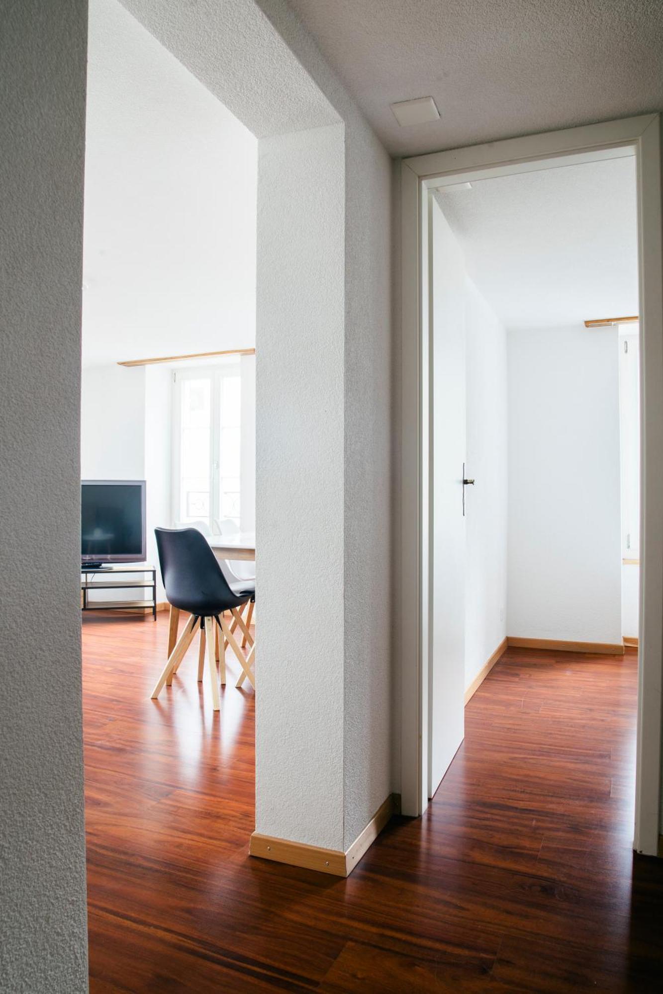 Nimbuzzz Apartments Unterseen Δωμάτιο φωτογραφία